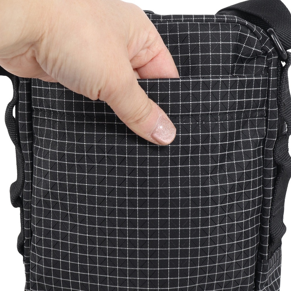 エクストララージ（XLARGE）（メンズ、レディース）リップストップ スクエア ショルダーバッグ 101251053001-BLACK