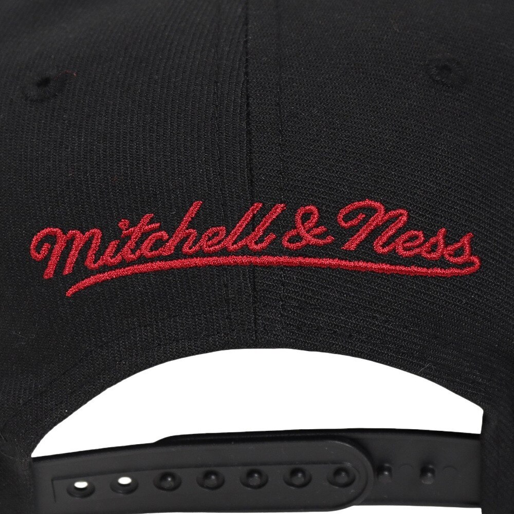 ミッチェルアンドネス（Mitchell&Ness）（メンズ）キャップ FRONT LOADED スナップバック Miami Heat HHSS2997-MHEYYPPPBLCK