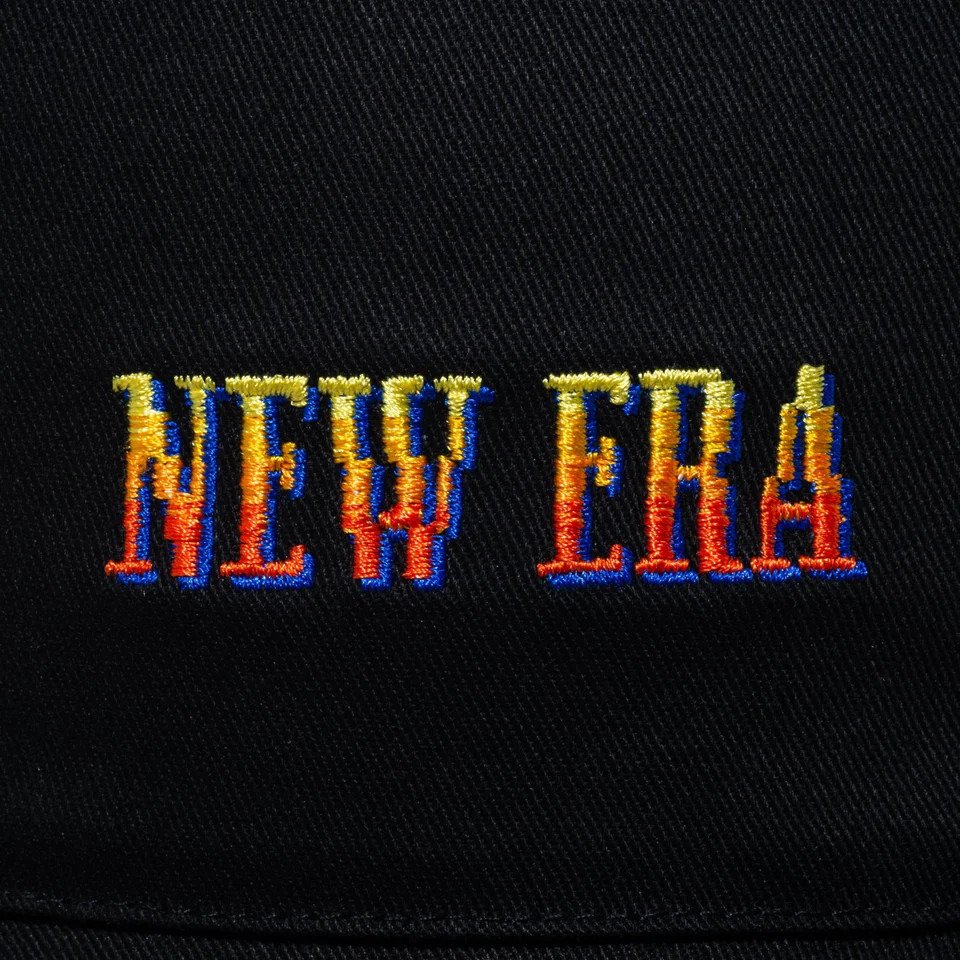ニューエラ（NEW ERA）（メンズ、レディース）帽子 バケット01 リバーシブル ストリートファイター2 ステージ ブラック オールオーバープリント 14125277
