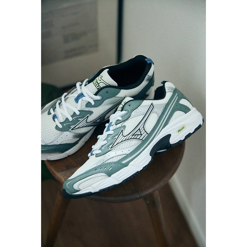 ミズノ（MIZUNO）（メンズ、レディース）スニーカー タウンシューズ