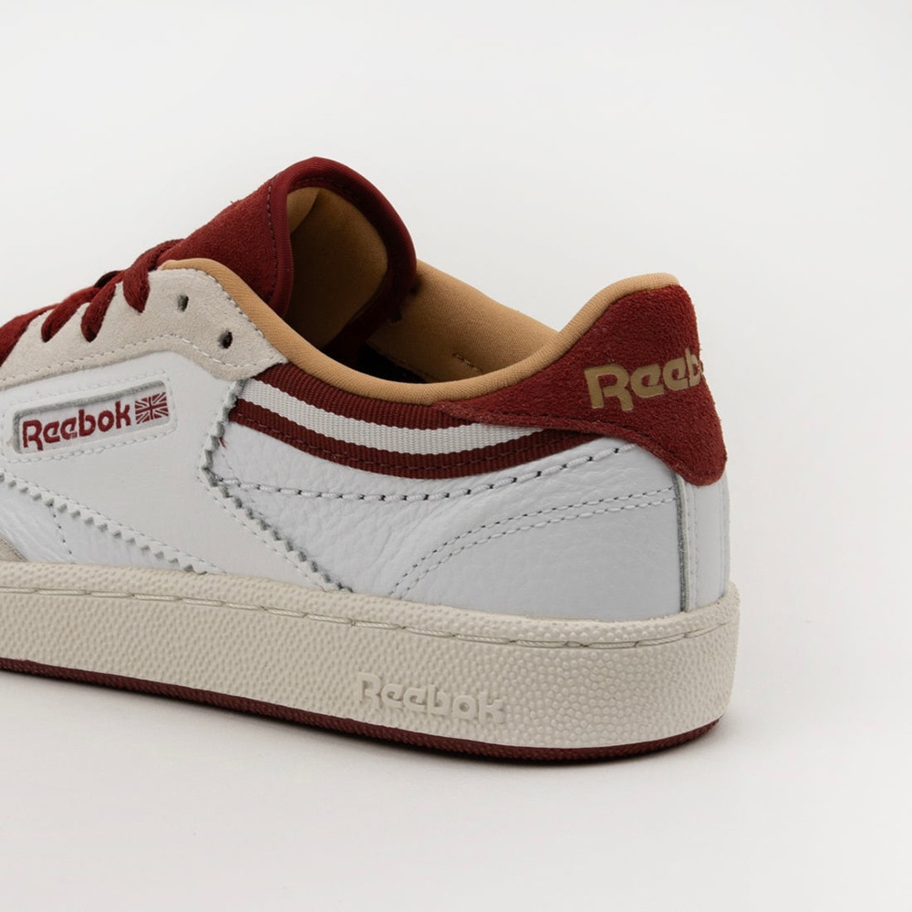 リーボック（REEBOK）（メンズ、レディース）タウンシューズ クラブシー 85 ホワイト レッド 100229839 スニーカー カジュアル