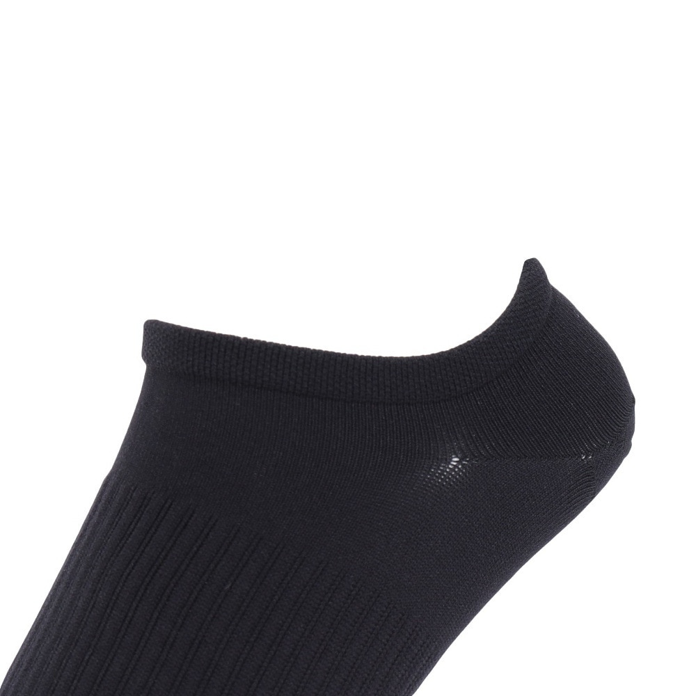 ツー・タイムズ・ユー（2XU）（メンズ、レディース）インビジブル ソックス 3足組 UQ6550E-BLK/WHT
