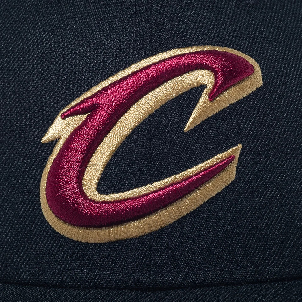 ニューエラ（NEW ERA）（メンズ、レディース）帽子 キャップ 9FORTY クリーブランド・キャバリアーズ チームカラー 黒 14527266 運動 スポーツ サイズ調整