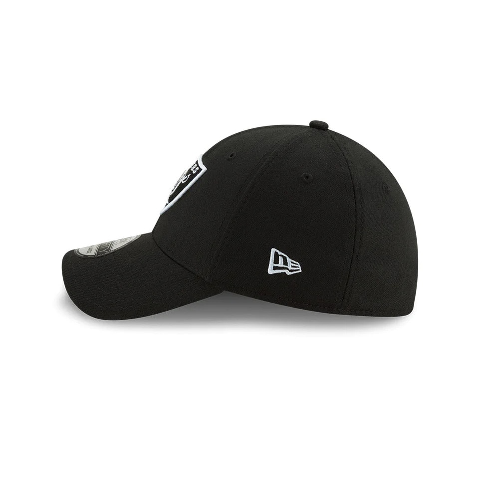 ニューエラ（NEW ERA）（メンズ、レディース）39THIRTY ラスベガス・レイダース ブラック×チームカラー 13552134 帽子 大きいサイズ