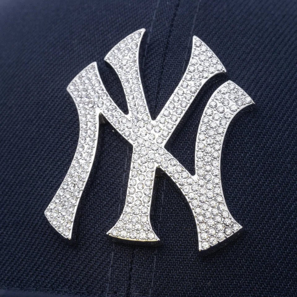 ニューエラ（NEW ERA）（メンズ、レディース）キャップ 59FIFTY ラインストーンバッジ ニューヨーク・ヤンキース 13751128 MLB 大きいサイズ