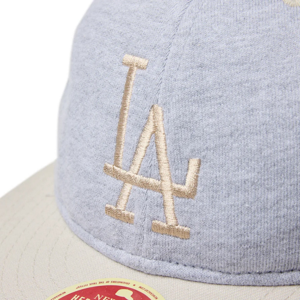 ニューエラ（NEW ERA）（メンズ、レディース）キャップ RC 59FIFTY ライトグレー S-Lサイズ フラットバイザー トラッカー ロサンゼルス・ドジャース 14388380