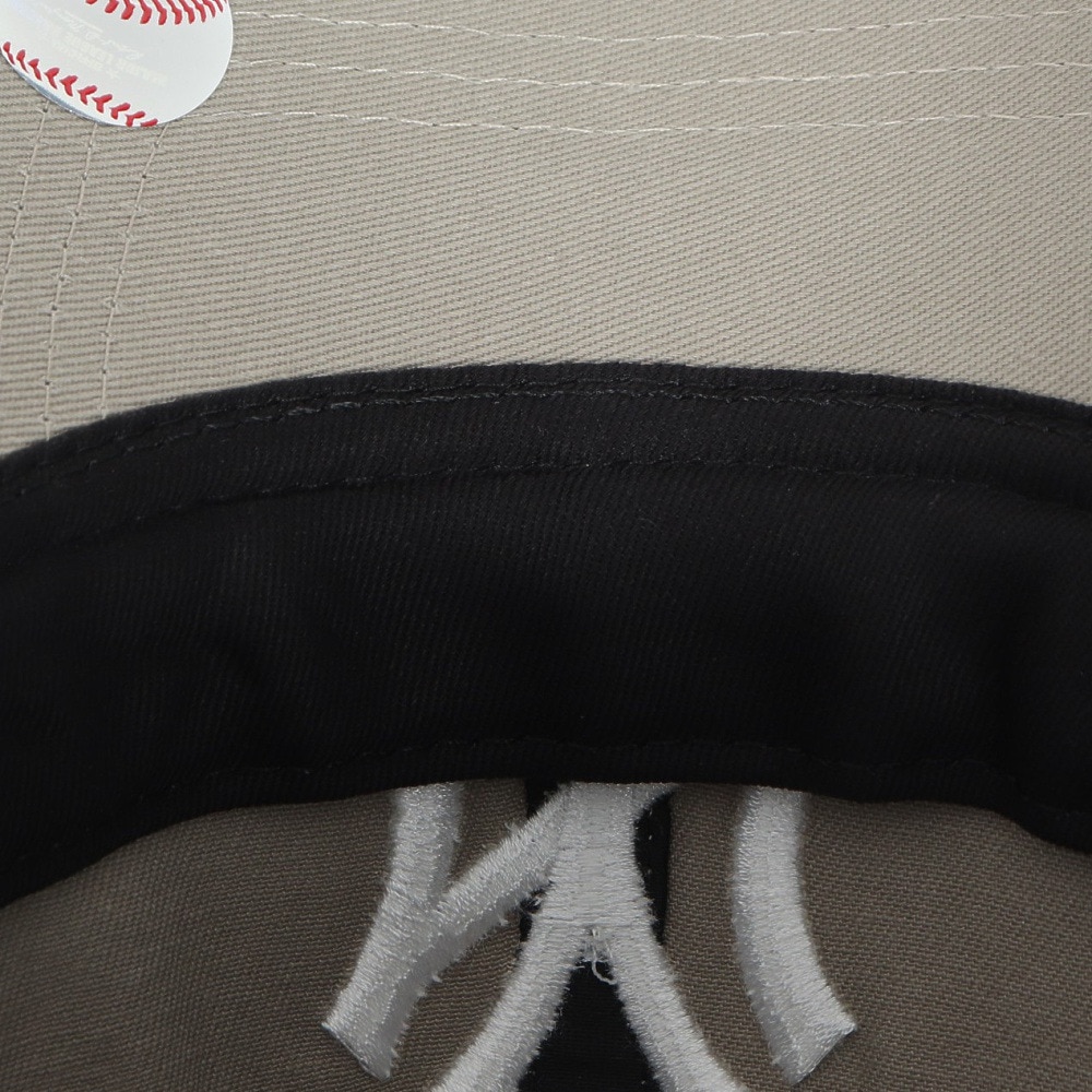 ニューエラ（NEW ERA）（メンズ、レディース）キャップ 9TWENTY ニューヨーク ヤンキース ウォッシュドコットン ぺブル×ホワイト 14525108 帽子 Mサイズ