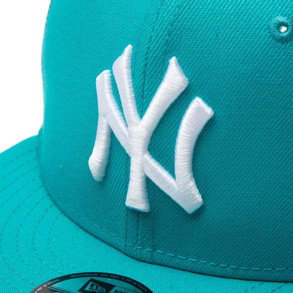 ニューエラ（NEW ERA）（キッズ）キッズ 帽子 キャップ Youth 9FIFTY トラッカー Beautiful Beach ニューヨーク・ヤンキース 14391979 サイズ調整可 MLB スト系