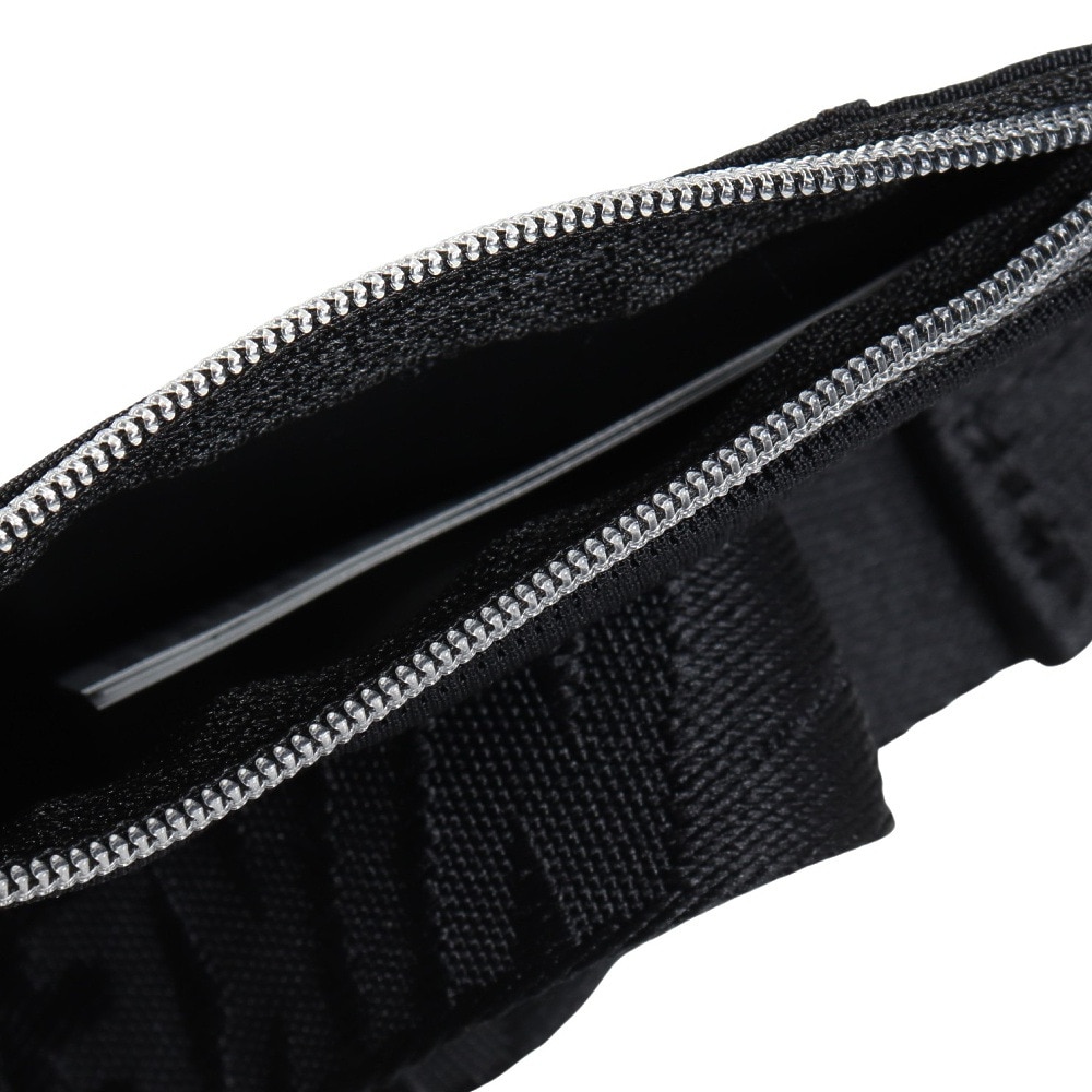 ナイキ（NIKE）（メンズ、レディース）テックステートメント ジップウォレット ランヤード NS2022-013 定期入れ ネームホルダー 黒 撥水