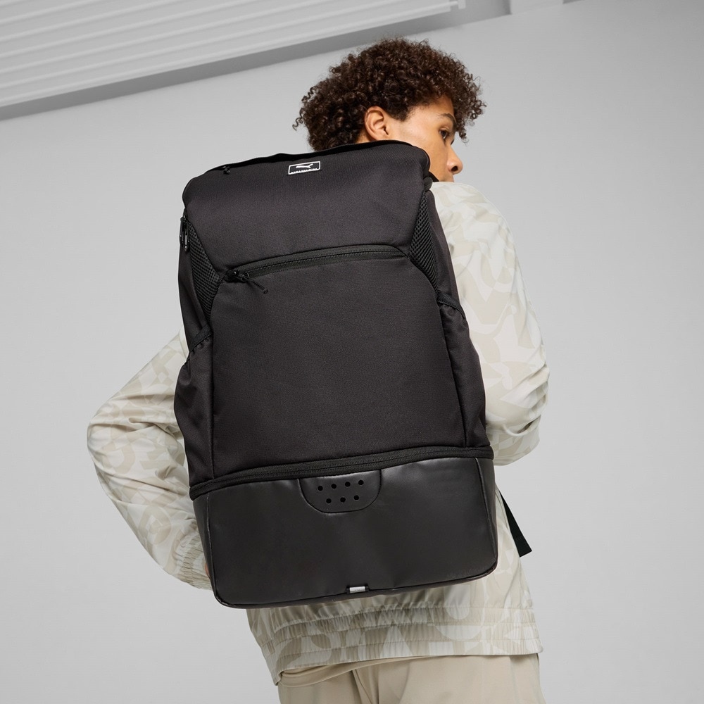 プーマ（PUMA）（メンズ、レディース）トレーニング バックパック 09092101 28L 黒 耐水 PC収納