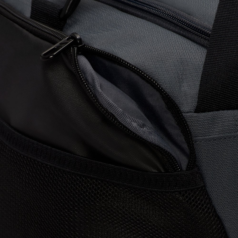 ナイキ（NIKE）（メンズ、レディース）ダッフルバッグ ブラジリア S 41L DM3976-026
