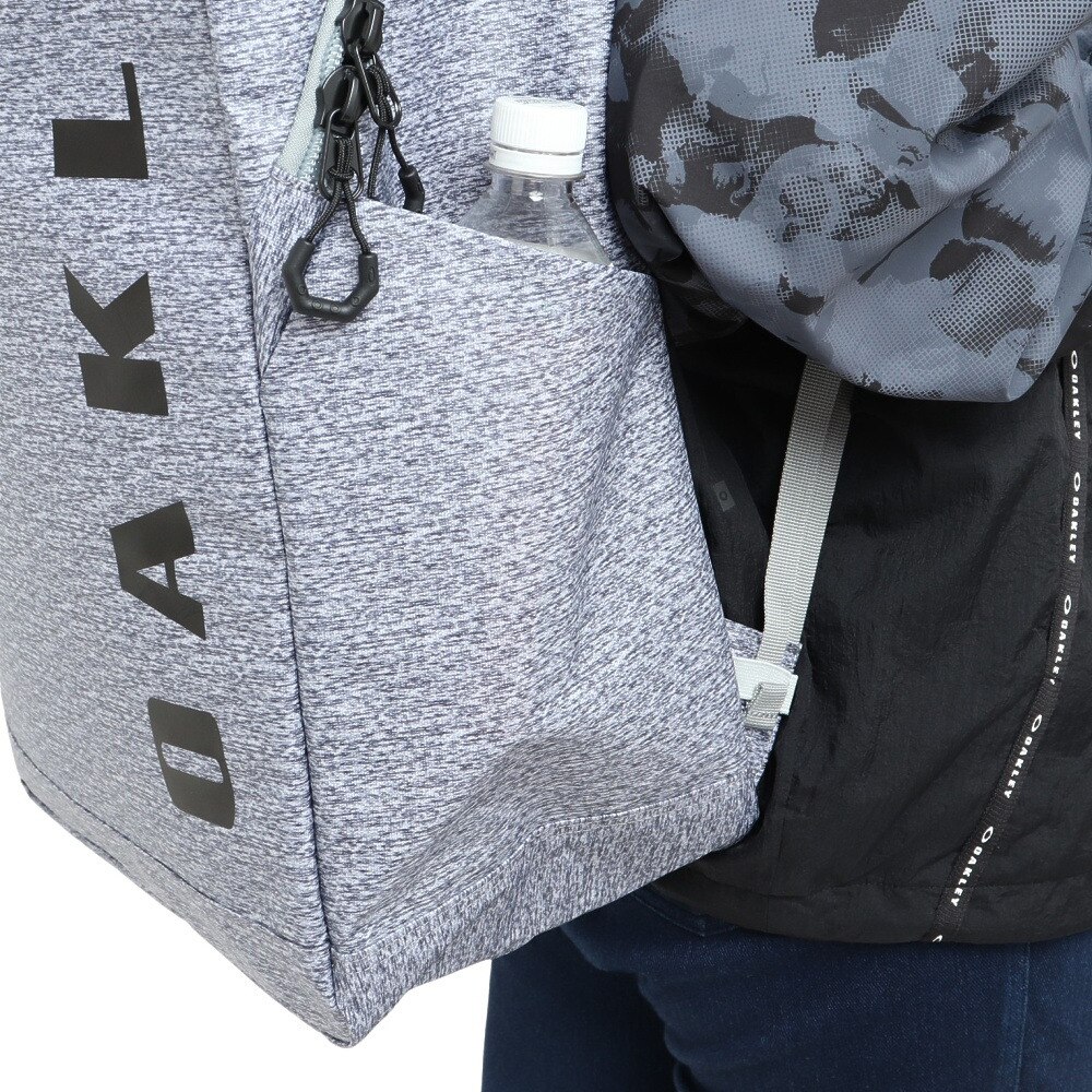オークリー（OAKLEY）（メンズ、レディース、キッズ）ESSENTIAL BACKPACK XL 7.0 FOS901411-10W