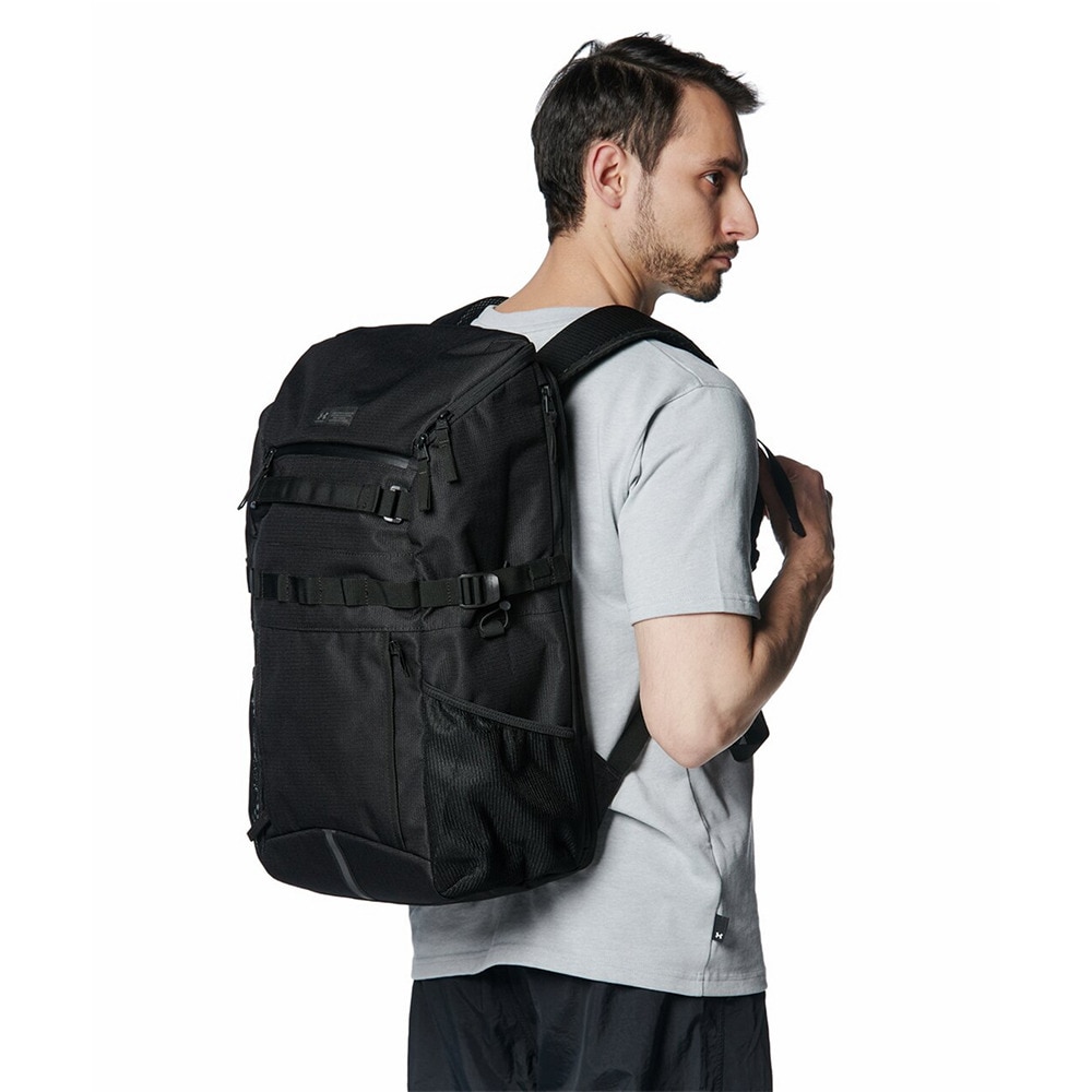 アンダーアーマー（UNDER ARMOUR）（メンズ、レディース）クール バックパック 3.0 30L 黒 1384755 001 撥水