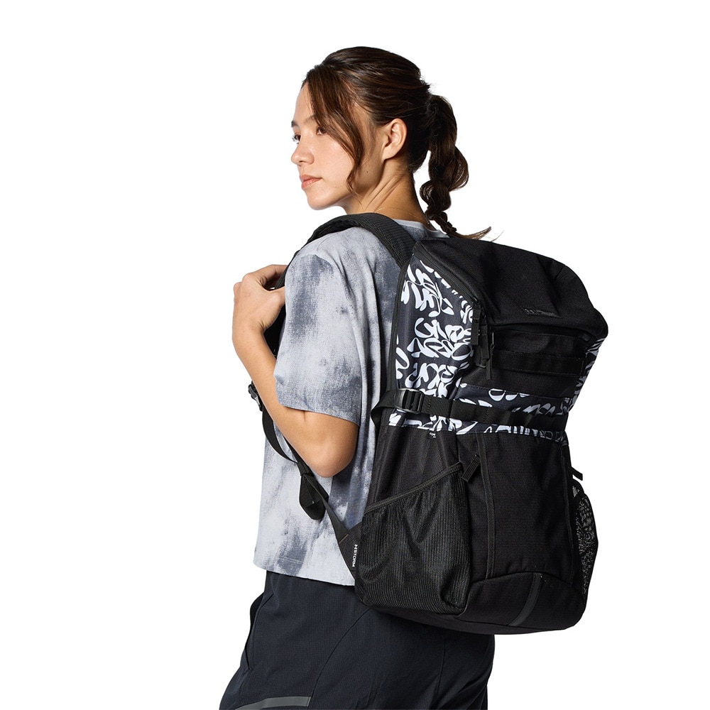 アンダーアーマー（UNDER ARMOUR）（メンズ、レディース）クール バックパック 3.0 30L 黒 1384755 002 撥水