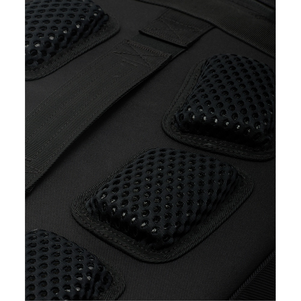 アンダーアーマー（UNDER ARMOUR）（メンズ、レディース）リュックトライアンフ ジム バックパック 黒 35L 6007430 001 リュックサック ジム 耐水性