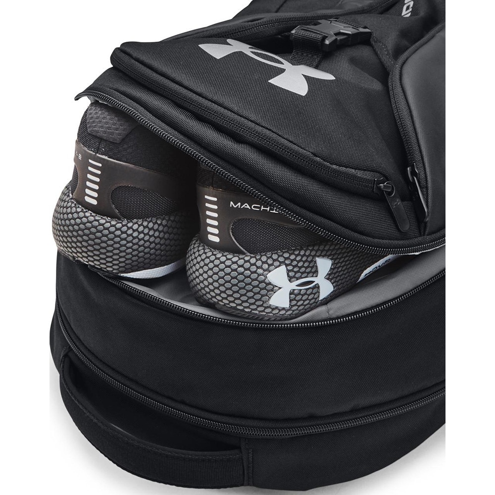 アンダーアーマー（UNDER ARMOUR）（メンズ、レディース）リュック ハッスル プロ バックパック (ブラック×メタリックシルバー)1367060 001 撥水