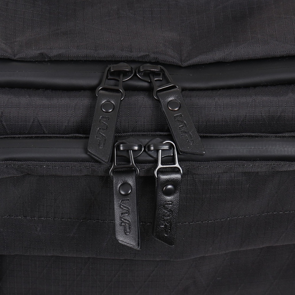 ザ・ワープ・バイ・エネーレ（The Warp By Ennerre）（メンズ）SQUARE BACKPACK 30L WB3MGA51 BLK リュック 防水 撥水