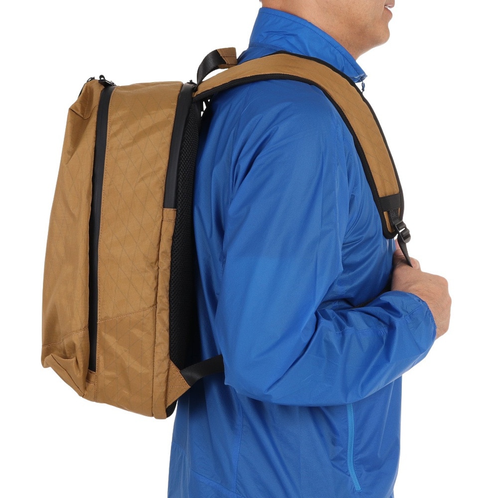 ザ・ワープ・バイ・エネーレ（The Warp By Ennerre）（メンズ）ROUND DAYPACK 22 WB3MGA52 BRN リュック 防水 撥水