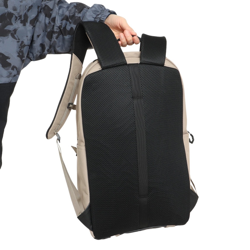 オークリー（OAKLEY）（メンズ、レディース、キッズ）ESSENTIAL WR BACKPACK M 7.0 FOS901412-305 リュック 撥水