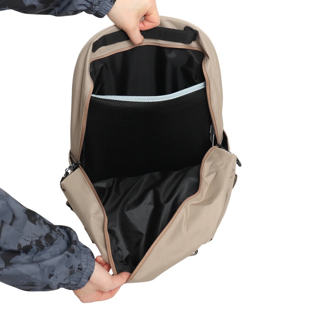 オークリー（OAKLEY）（メンズ、レディース、キッズ）ESSENTIAL WR BACKPACK M 7.0 FOS901412-305 リュック 撥水