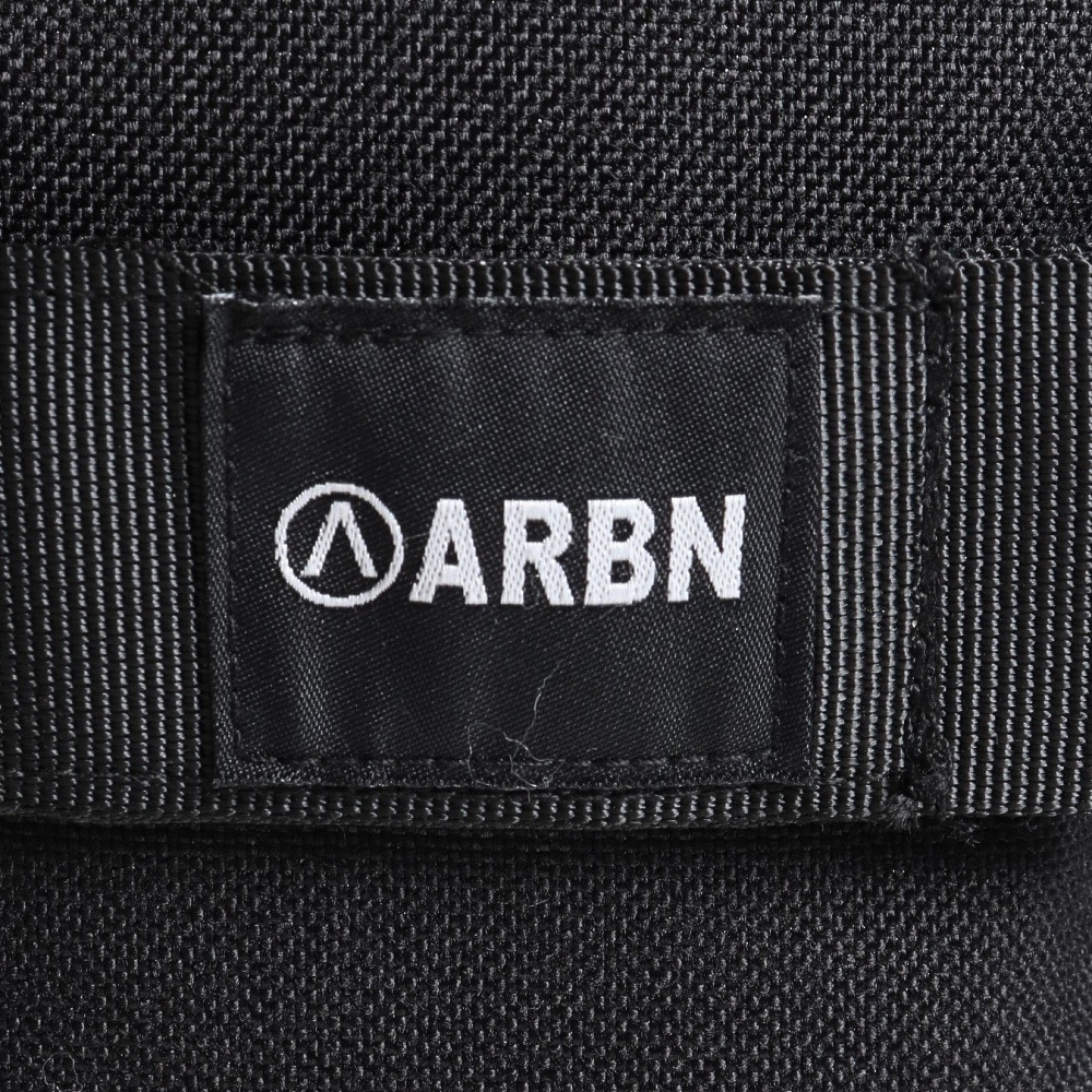 エアボーン（ARBN）（メンズ、レディース）トライアングルシルエットバックパック 21L ARBN2023SSG002 BLK リュック