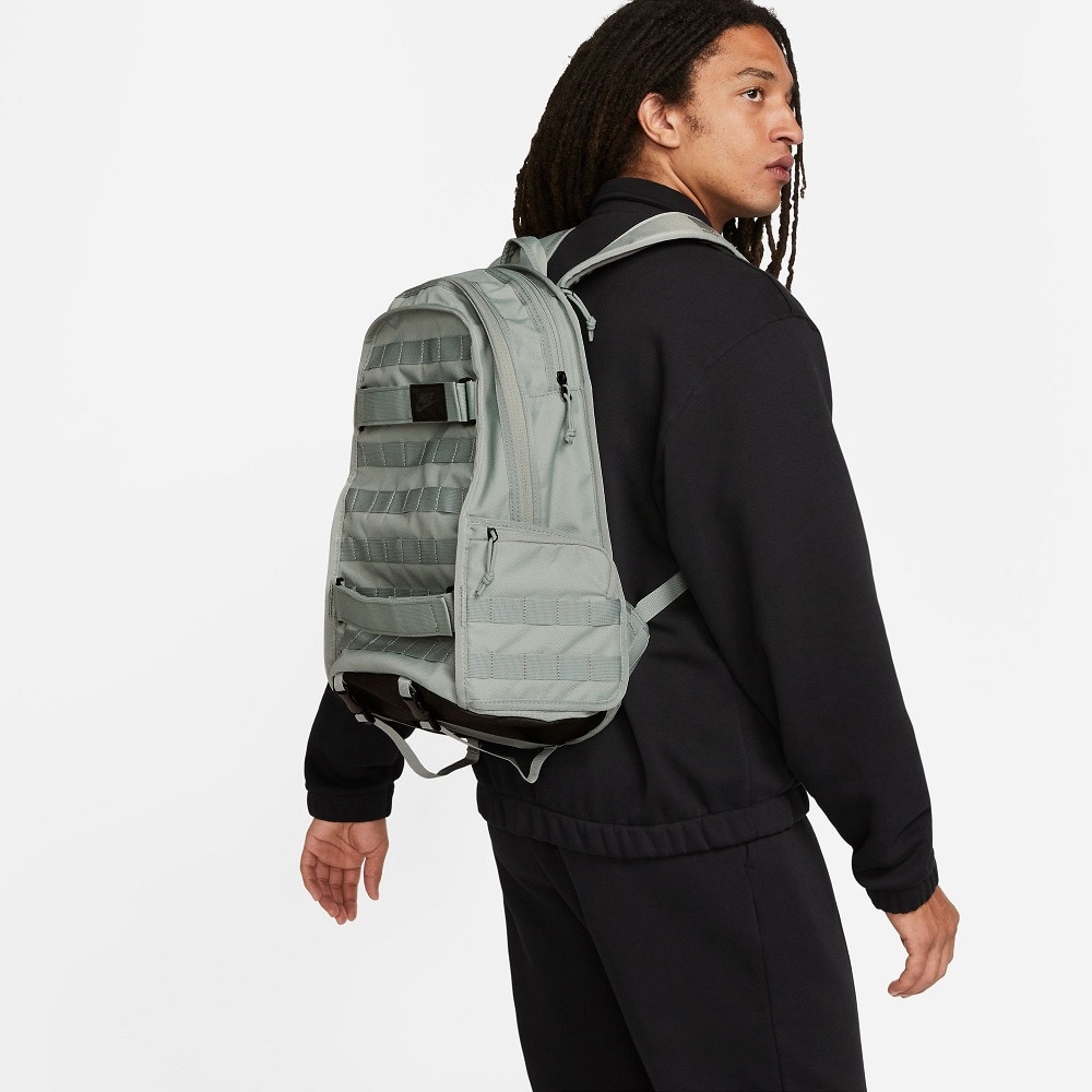 ナイキ（NIKE）（メンズ、レディース）RPM バックパック 26L  BA5971-330 リュック ビジネスバッグ