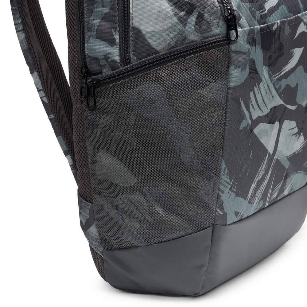 ナイキ（NIKE）（メンズ、レディース）ブラジリア M バックパック 9.5 CAT AOP DR6110068 リュック スポーツ用品