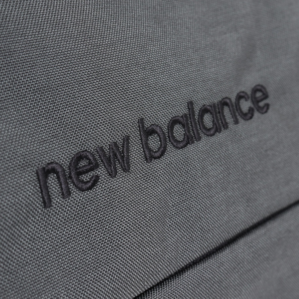 ニューバランス（new balance）（メンズ、レディース、キッズ）スクエアバックパック22L LAB45601ACK リュック 撥水