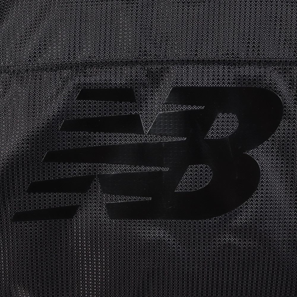 ニューバランス（new balance）（メンズ、レディース）Core ミディアムダッフルバッグ 黒 40L LAB23098BK