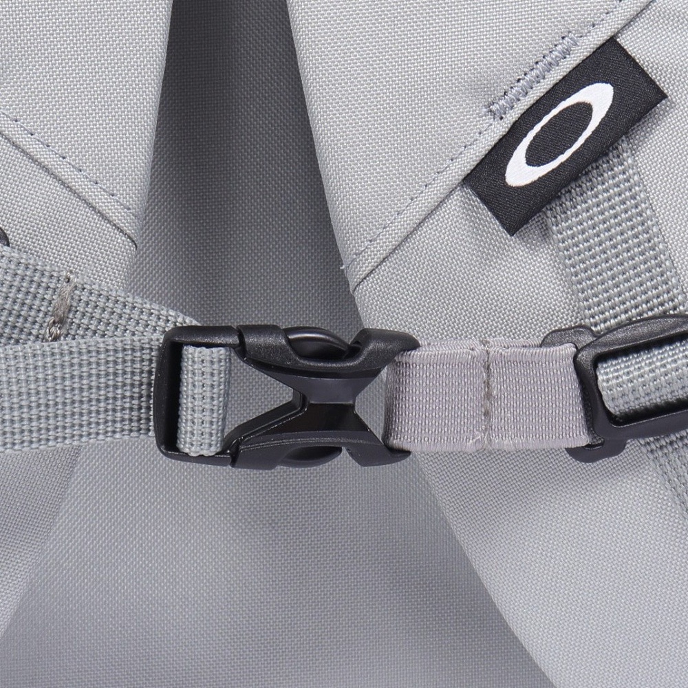 オークリー（OAKLEY）（メンズ、レディース）ESSEN LT バックパック M FOS901843-22Y