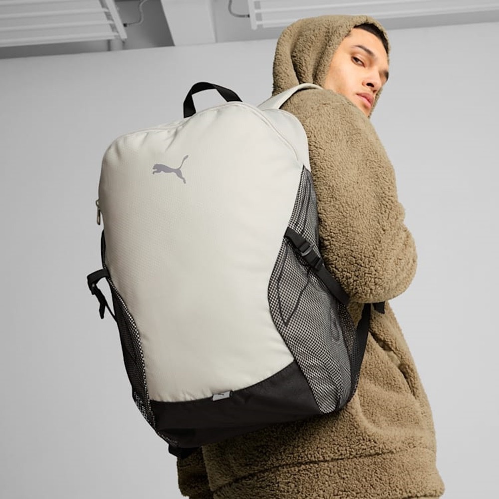 プーマ（PUMA）（メンズ、レディース）プラス プロ バックパック リュックサック 09035004 21L ライトグレー PC収納