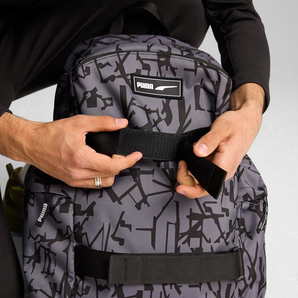 プーマ（PUMA）（メンズ、レディース）DECK バックパック 09070604 リュック 23L ダークグレー PC収納