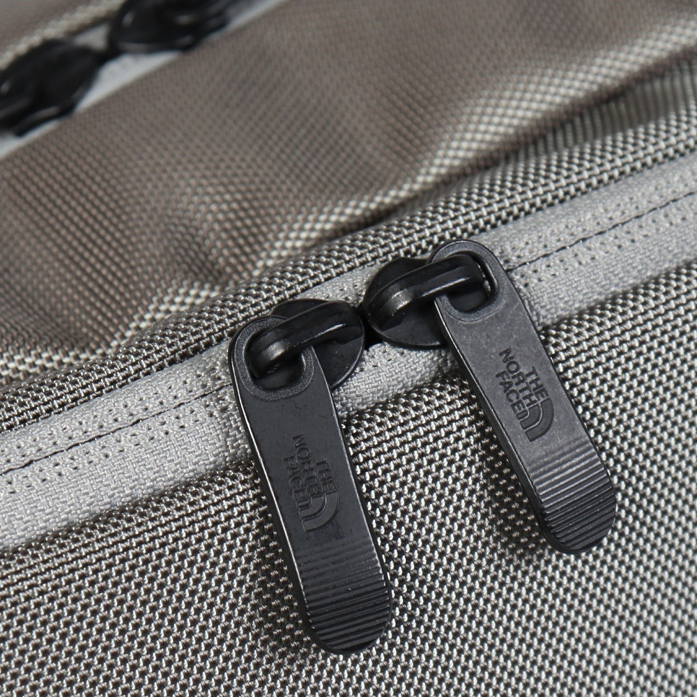 ザ・ノース・フェイス（THE NORTH FACE）（メンズ、レディース）リュック シャトルデイパック スリム NM82330 SP 15L グレー