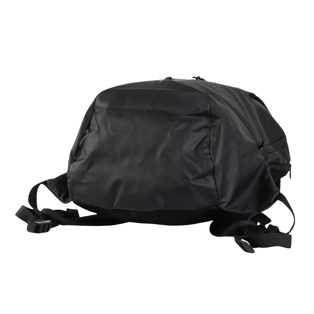 プーマ（PUMA）（メンズ、レディース）リュック TECH ラージバックパック 黒 26L 09113201 デイバッグ バックパック リュックサック PC収納