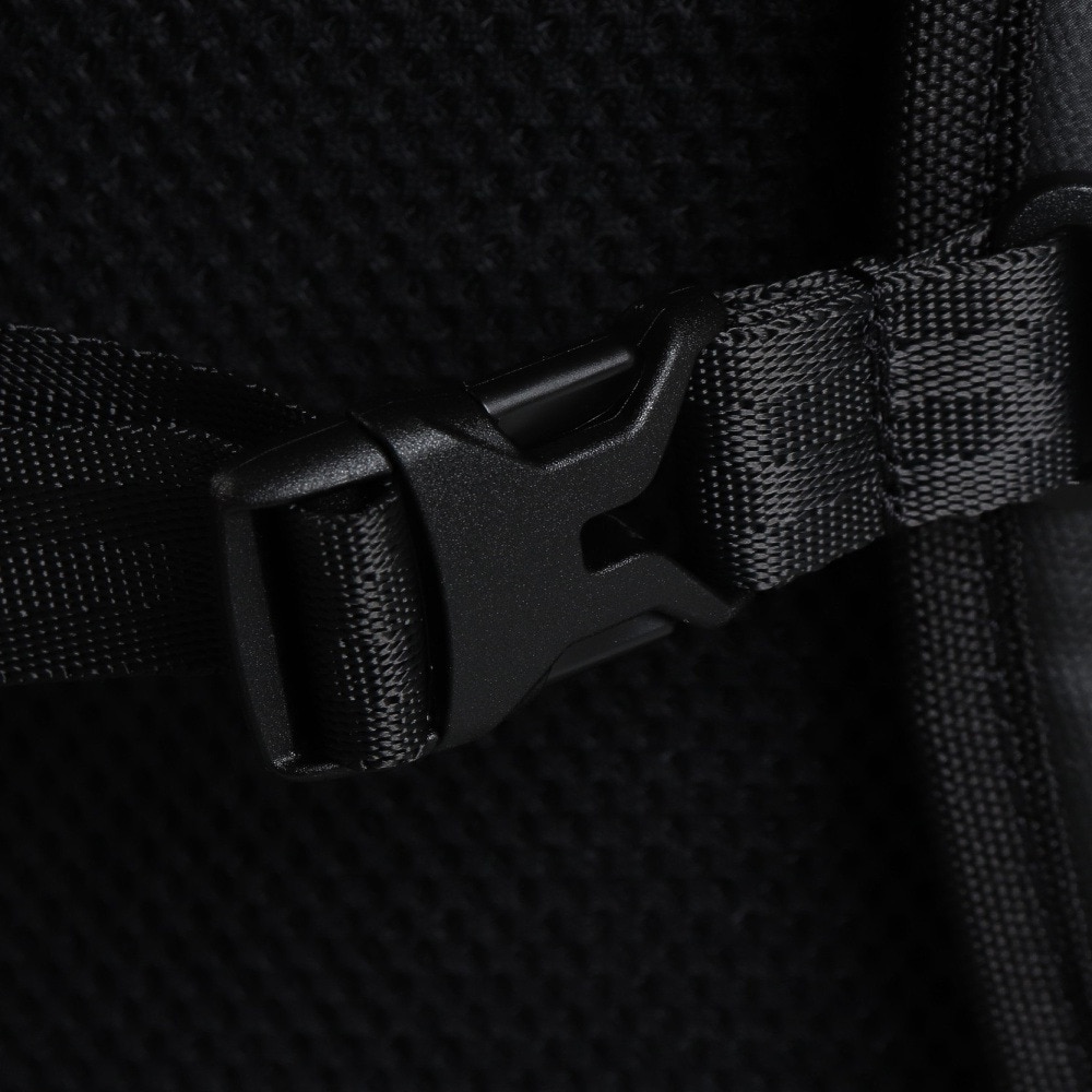 ニューエラ（NEW ERA）（メンズ、レディース）ボックスパック 32L TPU プリントロゴ アウトライン BLK 14521358 黒