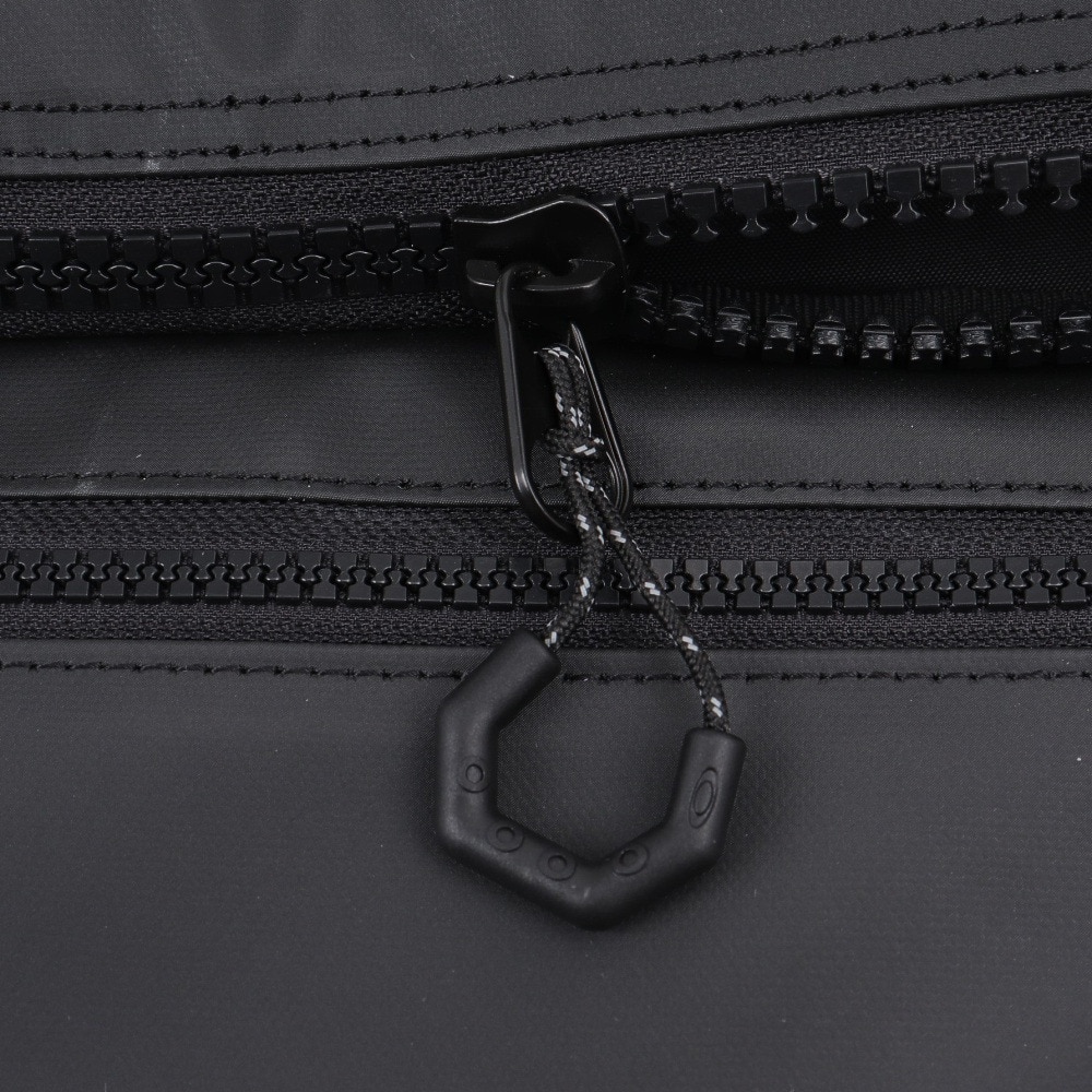 オークリー（OAKLEY）（メンズ、レディース） バックパック Enhance 黒 32L FOS901981-08 L 9.0 大容量 バック自立 PC収納 ボトルポケット レフレクター
