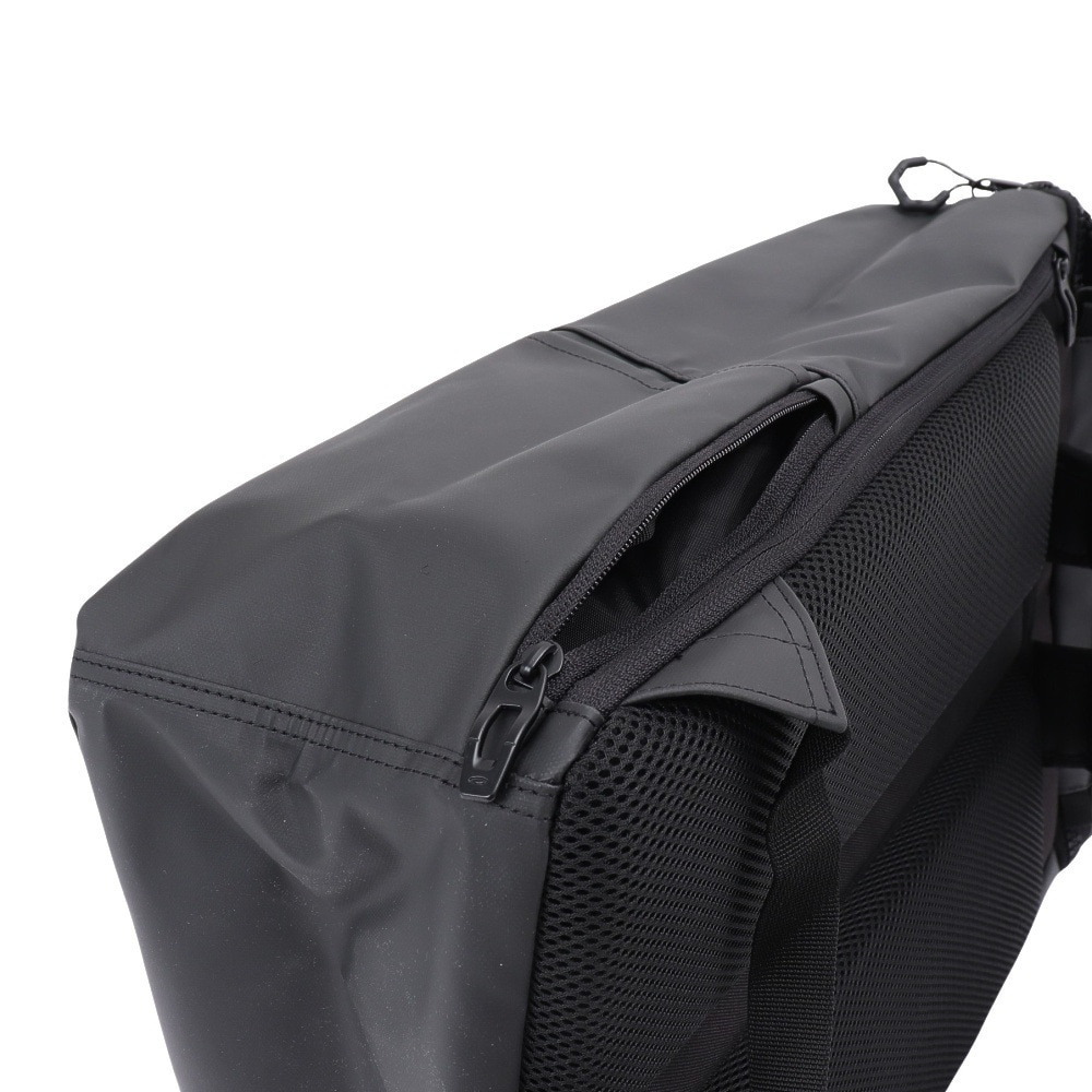 オークリー（OAKLEY）（メンズ、レディース） バックパック Enhance 黒 32L FOS901981-08 L 9.0 大容量 バック自立 PC収納 ボトルポケット レフレクター