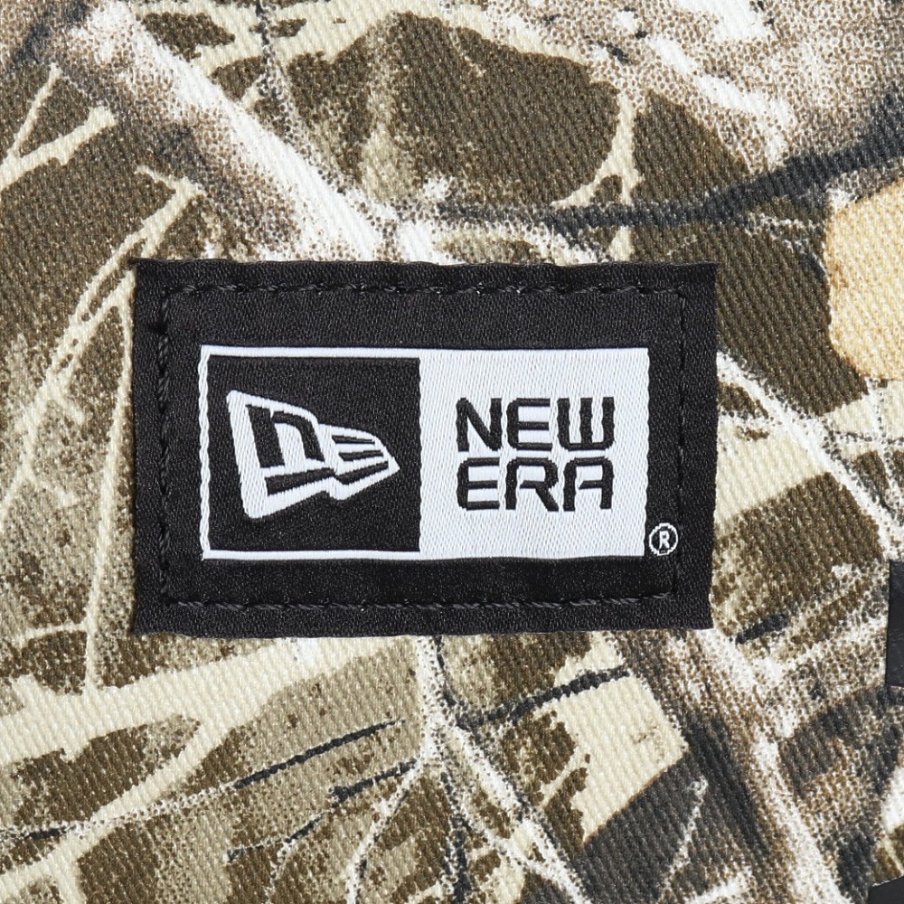 ニューエラ（NEW ERA）（メンズ、レディース）ボックスパック 32L プリントロゴ 14392355