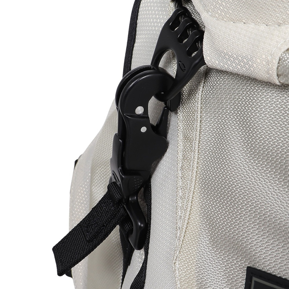 オークリー（OAKLEY）（メンズ、レディース）ディパック KITCHEN SINK 34L アイボリー 92060A-68S シューズバッグ PC収納 パソコン収納 普段使い カジュアル 