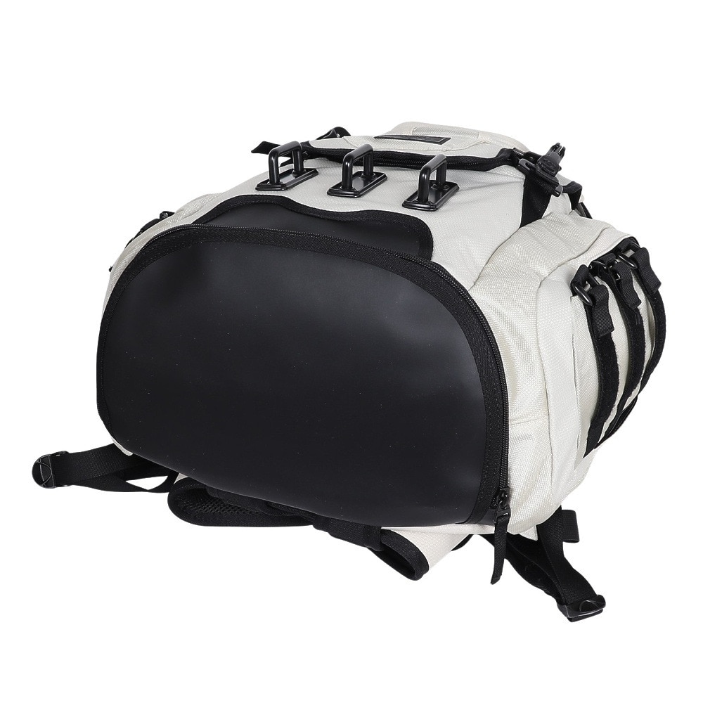 オークリー（OAKLEY）（メンズ、レディース）ディパック KITCHEN SINK 34L アイボリー 92060A-68S シューズバッグ PC収納 パソコン収納 普段使い カジュアル 