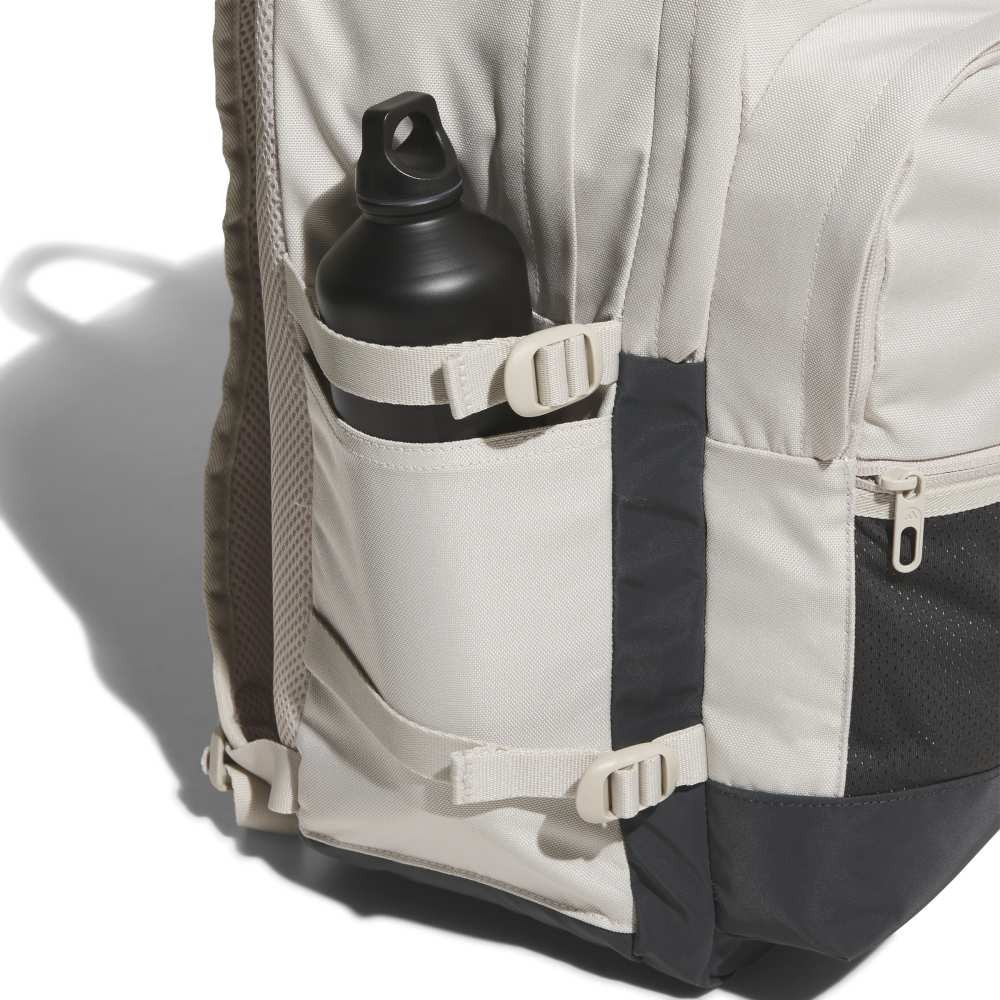 アディダス（adidas）（メンズ、レディース）ユーティリティ マルチ ポケット バックパック ベージュ 33L KLA18-JM7147 ポケット 1泊 旅行 出張