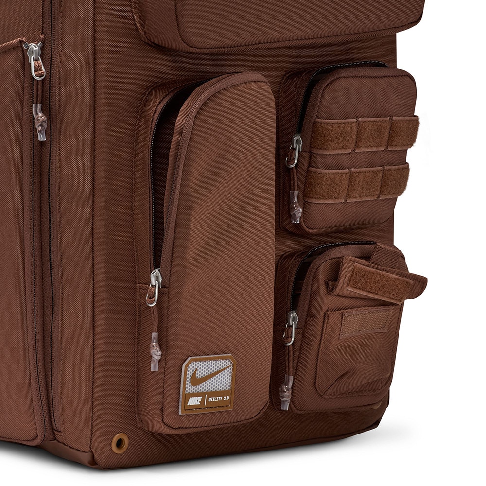 ナイキ（NIKE）（メンズ、レディース）リュック ユーティリティ エリート バックパック 2.0 ブラウン 37L FN4173-265 デイバッグ