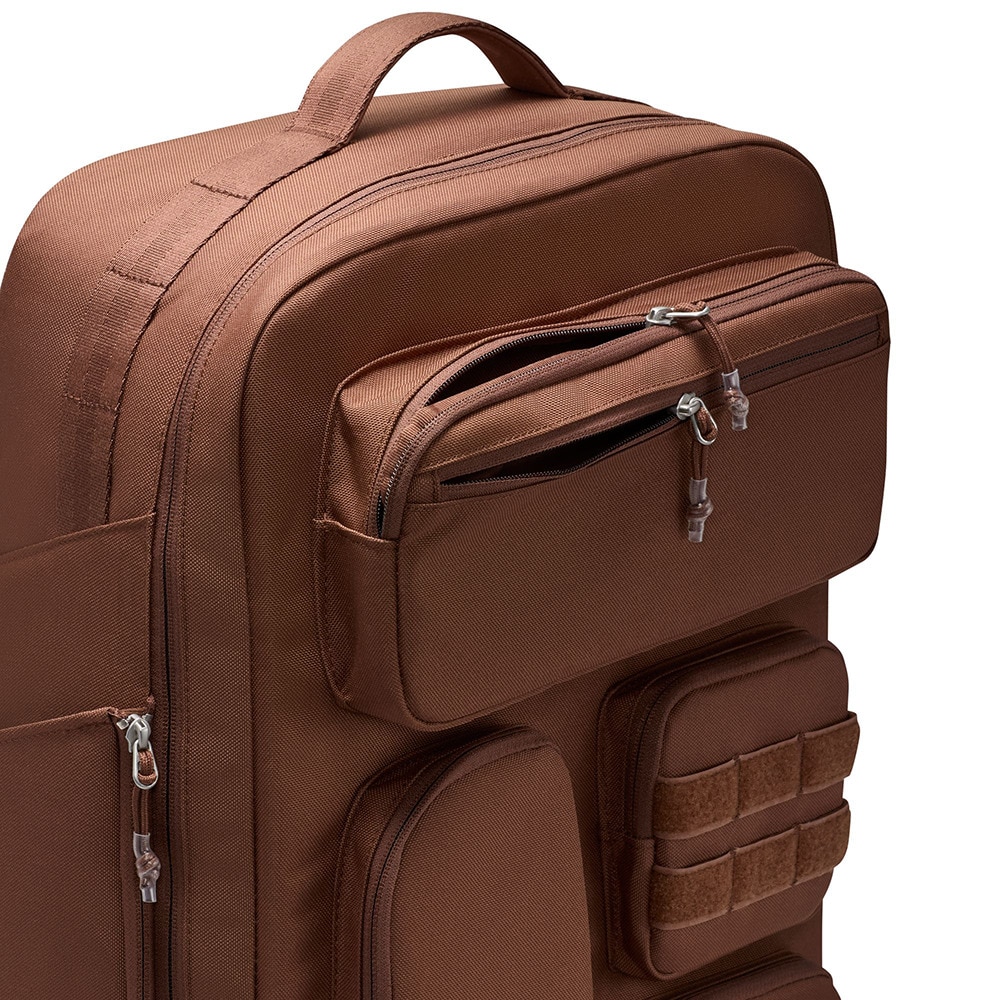ナイキ（NIKE）（メンズ、レディース）リュック ユーティリティ エリート バックパック 2.0 ブラウン 37L FN4173-265 デイバッグ