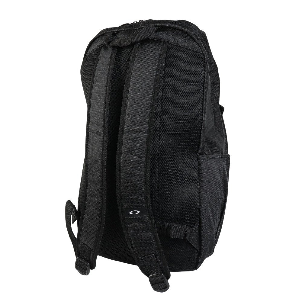 バックパック Essential Day Pack M 9.0 黒 28L FOS901982-081 リュック デイバッグ 通勤 通学 撥水 2