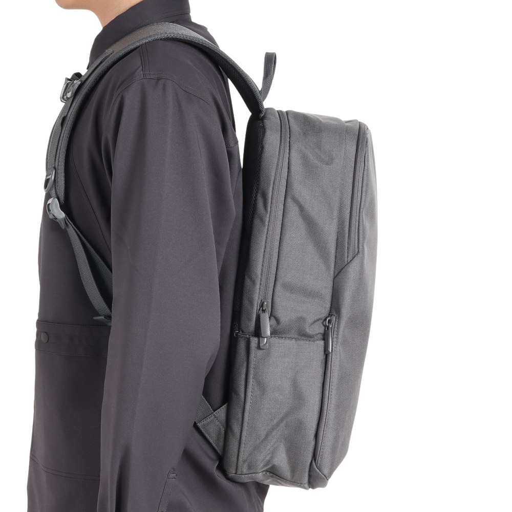 コールマン（Coleman）（メンズ、レディース）アウトビズバックパックスリム 23L  2000039075 GRY リュック