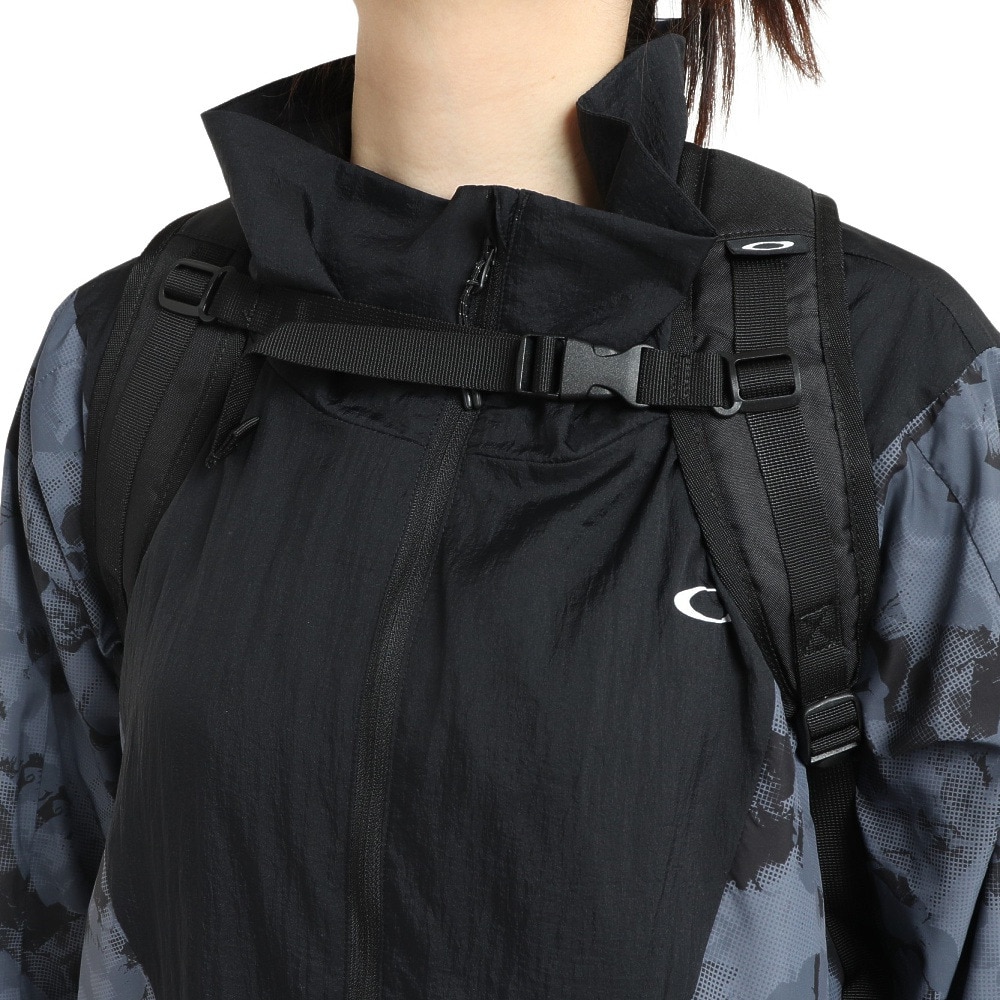 オークリー（OAKLEY）（メンズ、レディース、キッズ）ESSENTIAL DAY PACK S YTR FOS901424-29A リュック