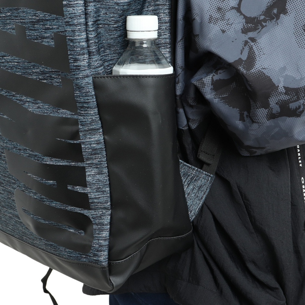 オークリー（OAKLEY）（メンズ、レディース、キッズ）ESSENTIAL DAY PACK S YTR FOS901424-29A リュック