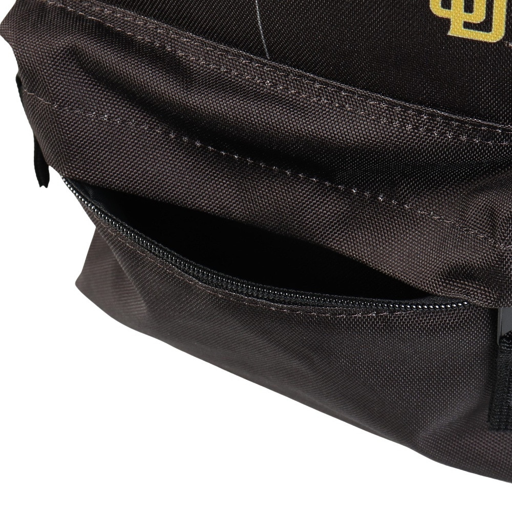 エムエルビー（MLB）（キッズ）リュック キッズリュック サンディエゴ・パドレス ユニフォーム柄 ブラウン SD-MBBKM181/BROWN リュックサック 子供