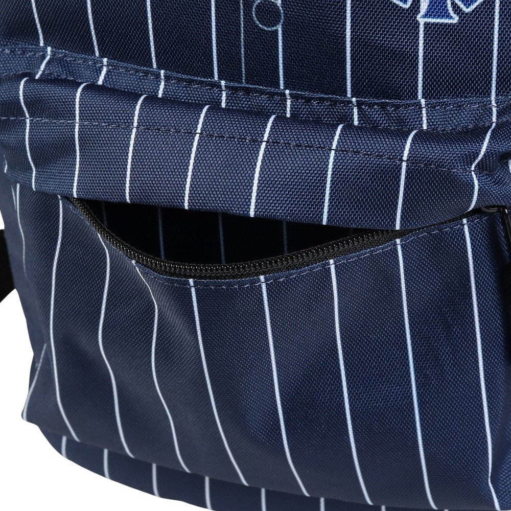 エムエルビー（MLB）（キッズ）リュック ジュニア イーカム ユニフォーム柄リュック ニューヨーク・ヤンキース  紺 YK-MBBKM181/NAVY B5サイズ収納可 シンプル