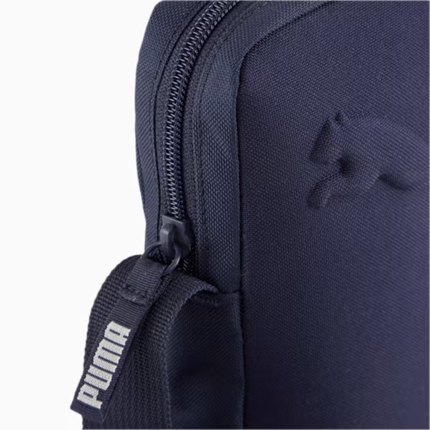プーマ（PUMA）（メンズ、レディース）バズ ポータブルバッグ 0.8L 09095920 ショルダーバッグ ネイビー